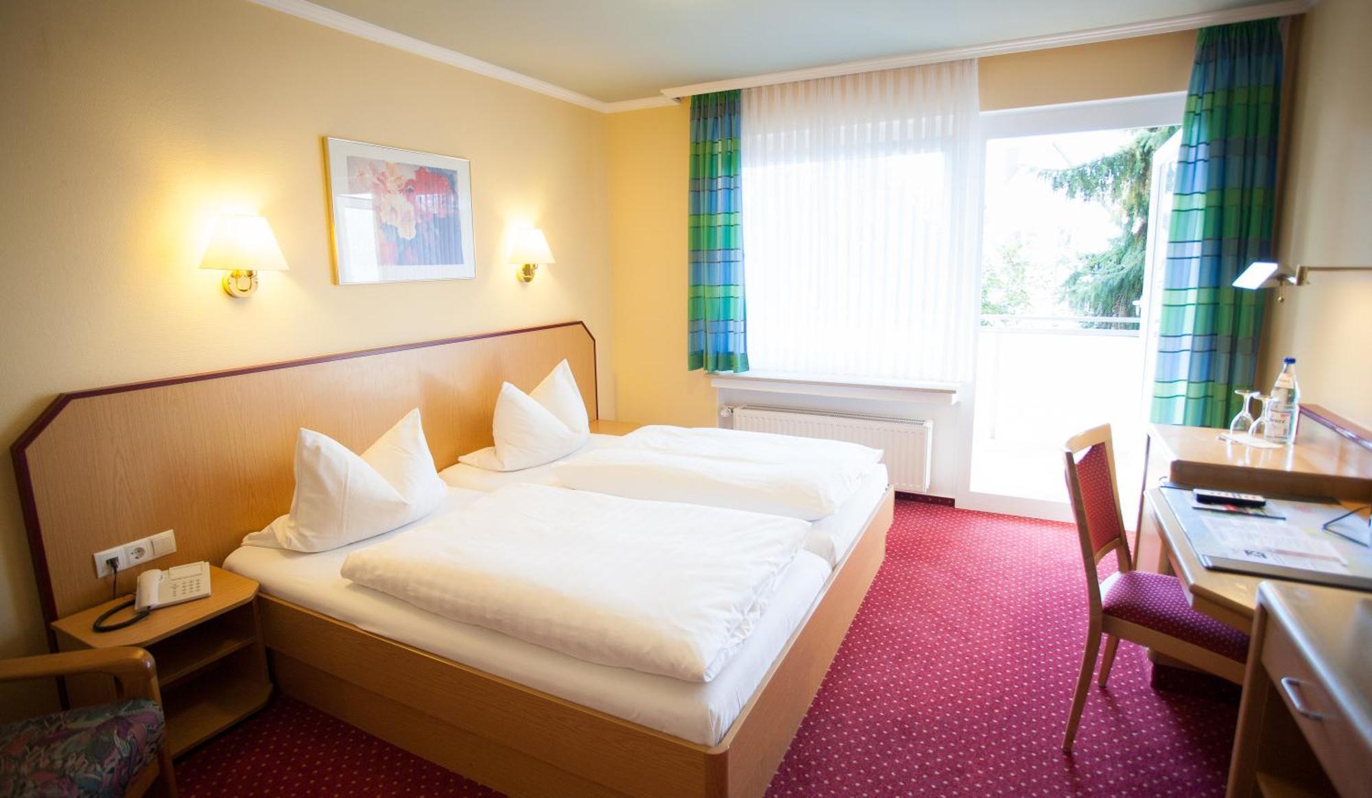 Hotel Restaurant Zur Post Lohfelden Zewnętrze zdjęcie